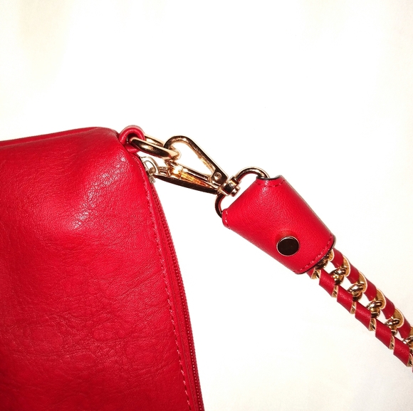 Red Purse - Picture 2 of 4